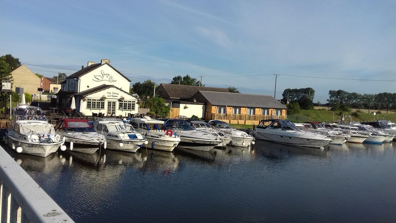 The Swan On The River Ely Exterior photo