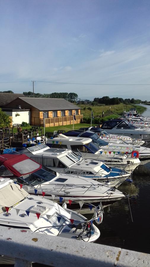 The Swan On The River Ely Exterior photo